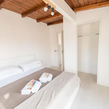 San Peter's - Cosy Renovated Penthouse
